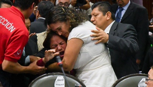 México: el momento en que una diputada se entera del crimen de su hija | Internacionales