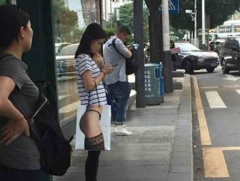 ¿En la calle con ropa interior? "Tuve que mirar dos veces" | Redes