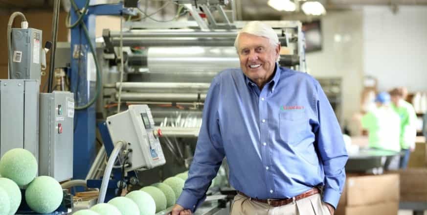 Sorpresa de Navidad: el dueño de una empresa familiar les regaló bonos a sus empleados por 4 millones de dólares | Internacionales