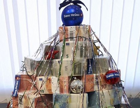 Una locura: en un banco armaron un arbolito de Navidad de 2,4 millones de dólares | Redes