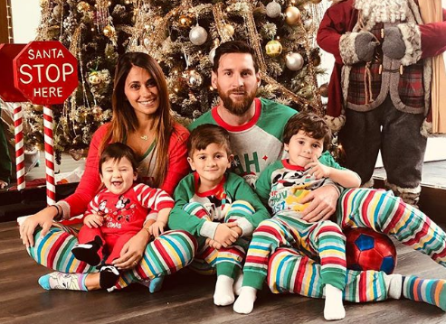 Locura en las redes con la foto familiar navideña de Messi | Redes