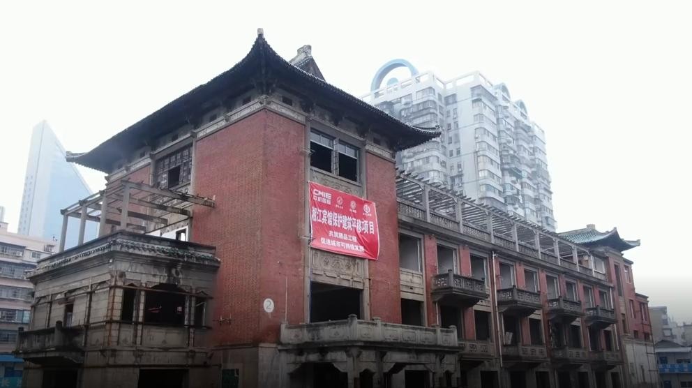 Video: desplazan un hotel histórico de 5.000 toneladas y queda intacto | Curiosidades