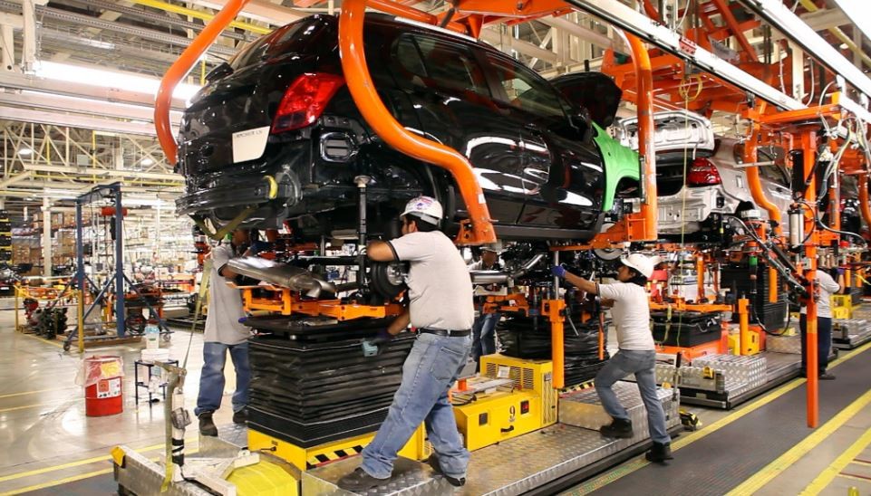 La industria cayó 13,3% en noviembre | Economía