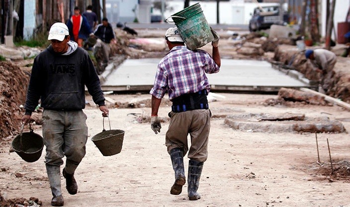 El Gobierno busca que los inmigrantes se instalen en provincias que tengan mayor demanda laboral | Política