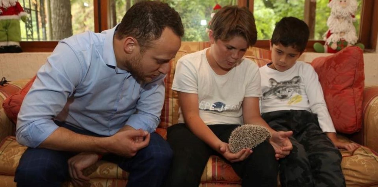 La extraña mascota que recibió de regalo el nene de Chimuelo | Redes