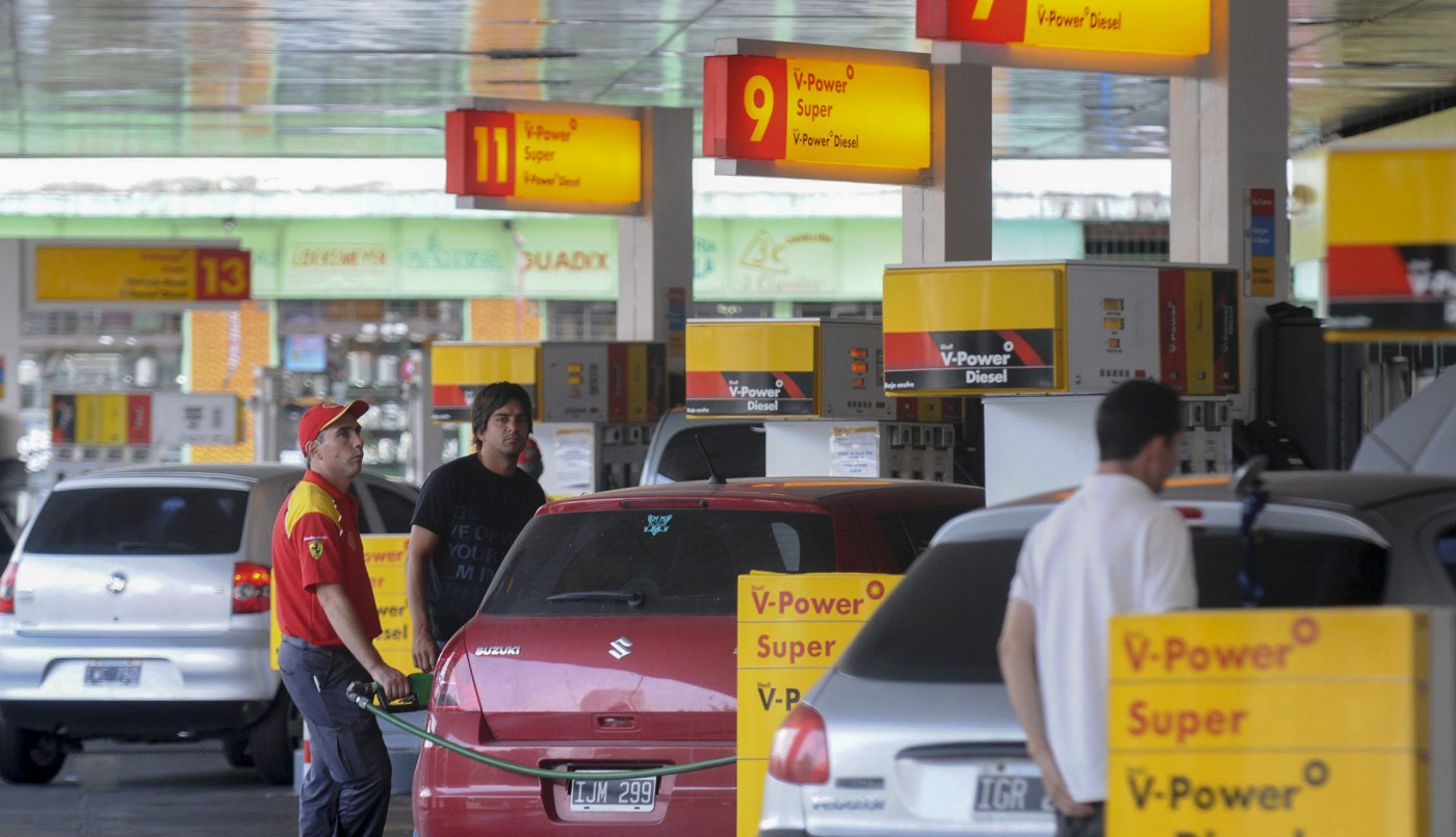 Desde esta madrugada, Shell aumentó los precios de sus combustibles | Economía