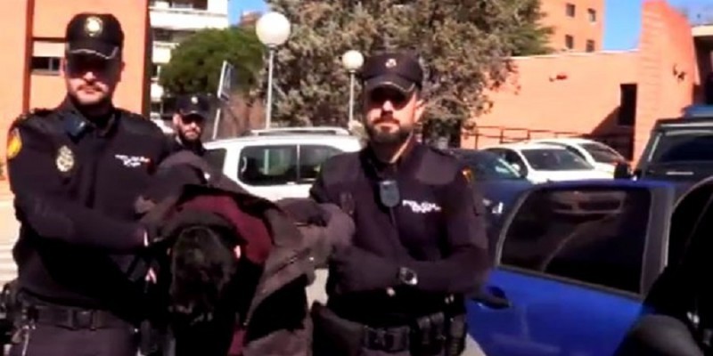 Horror en España: mató a su madre, se comió parte de su cuerpo y la usó para alimentar a un perro | Internacionales
