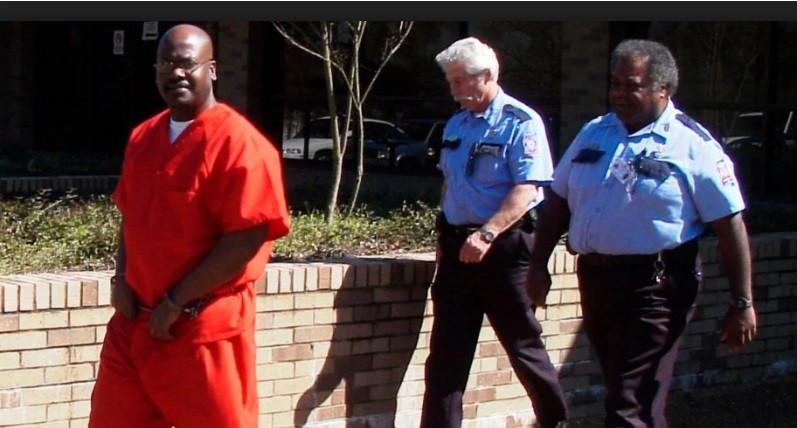 El caso del hombre juzgado seis veces por el mismo crimen | Internacionales