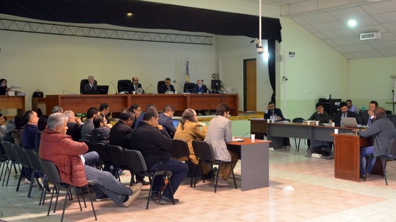 Condenaron a prisión perpetua a ocho penitenciarios por el crimen de un preso en una cárcel neuquina | Actualidad