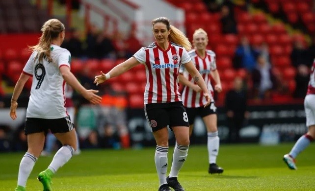 Jugadora fue suspendida por insultos racistas y decidió retirarse del fútbol | Deportes