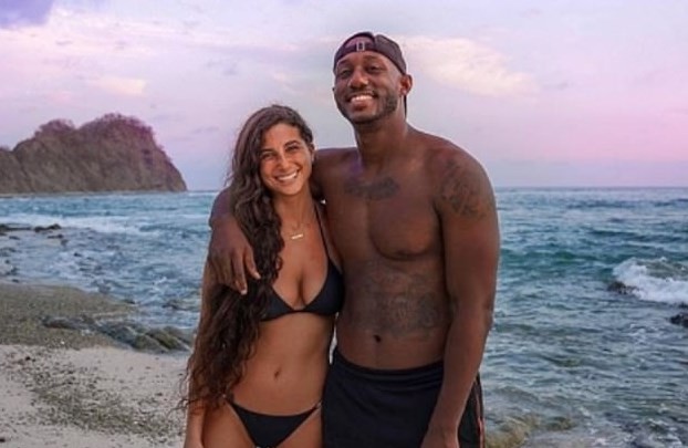 La youtuber vegana de 32 años que asegura que es virgen | Redes