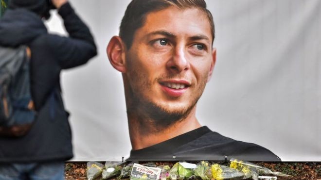 El piloto del avión de Emiliano Sala era daltónico: no podía volar de noche | Internacionales