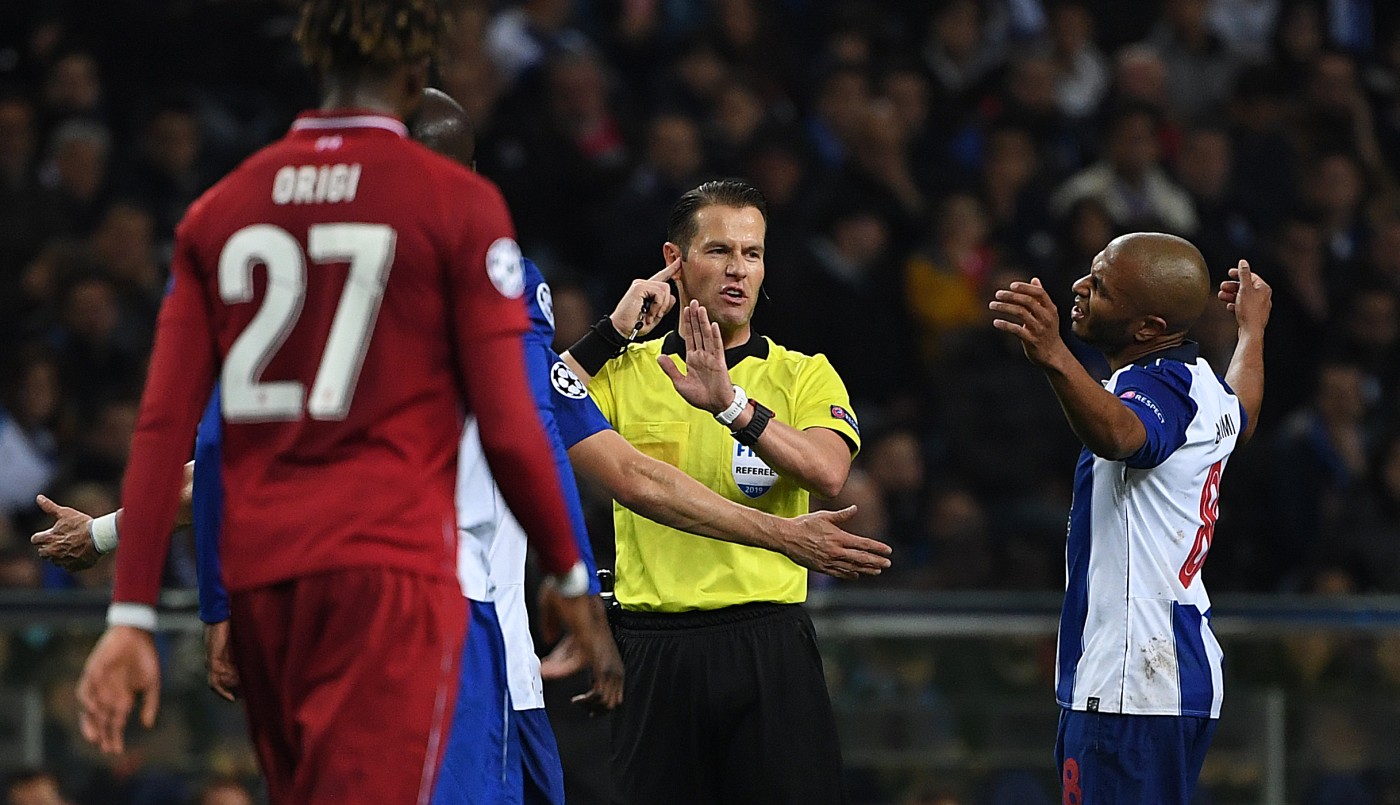 "Es molesto porque hay que esperar para festejar un gol": ¿el VAR mata la emoción del fútbol? | Deportes