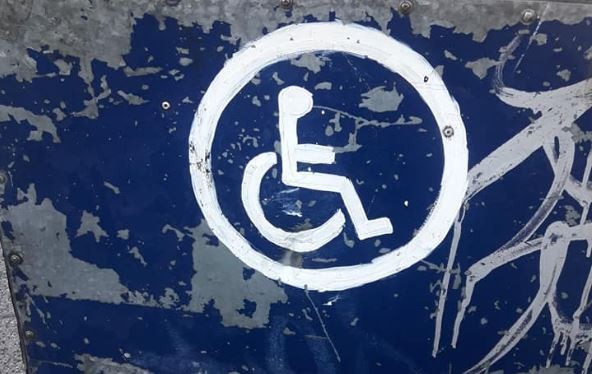 Le destruyeron el puesto a un vendedor callejero con discapacidad | Actualidad