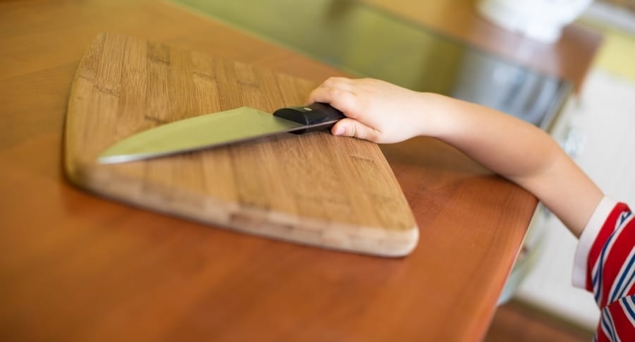 Un nene de 5 años apuñaló a su primo de 13 por unos caramelos | Internacionales