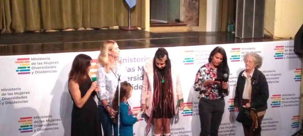 Proyecto de Victoria Donda para crear un "Ministerio de Mujeres, Diversidades y Disidencias" | Política