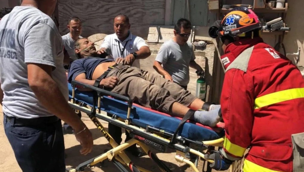 Hizo un túnel para espiar a su exesposa y quedó atrapado adentro | Redes