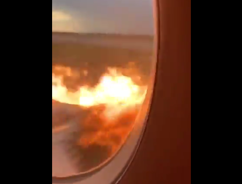 Dramático video: así se vivió el incencio dentro del avión en Moscú | Internacionales