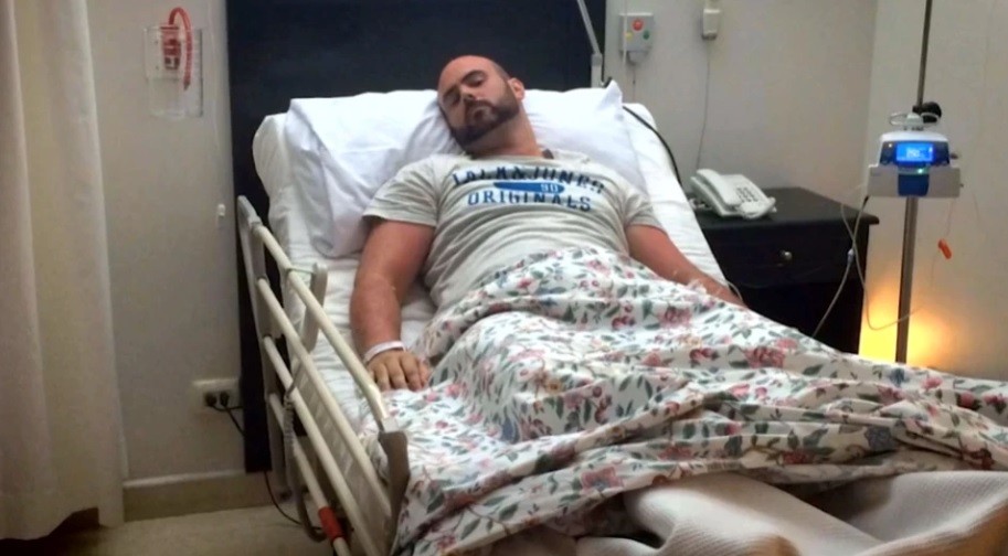 Festejaba su aniversario a un "All Inclusive" mexicano y terminó vomitando sangre por culpa de un parásito | Internacionales