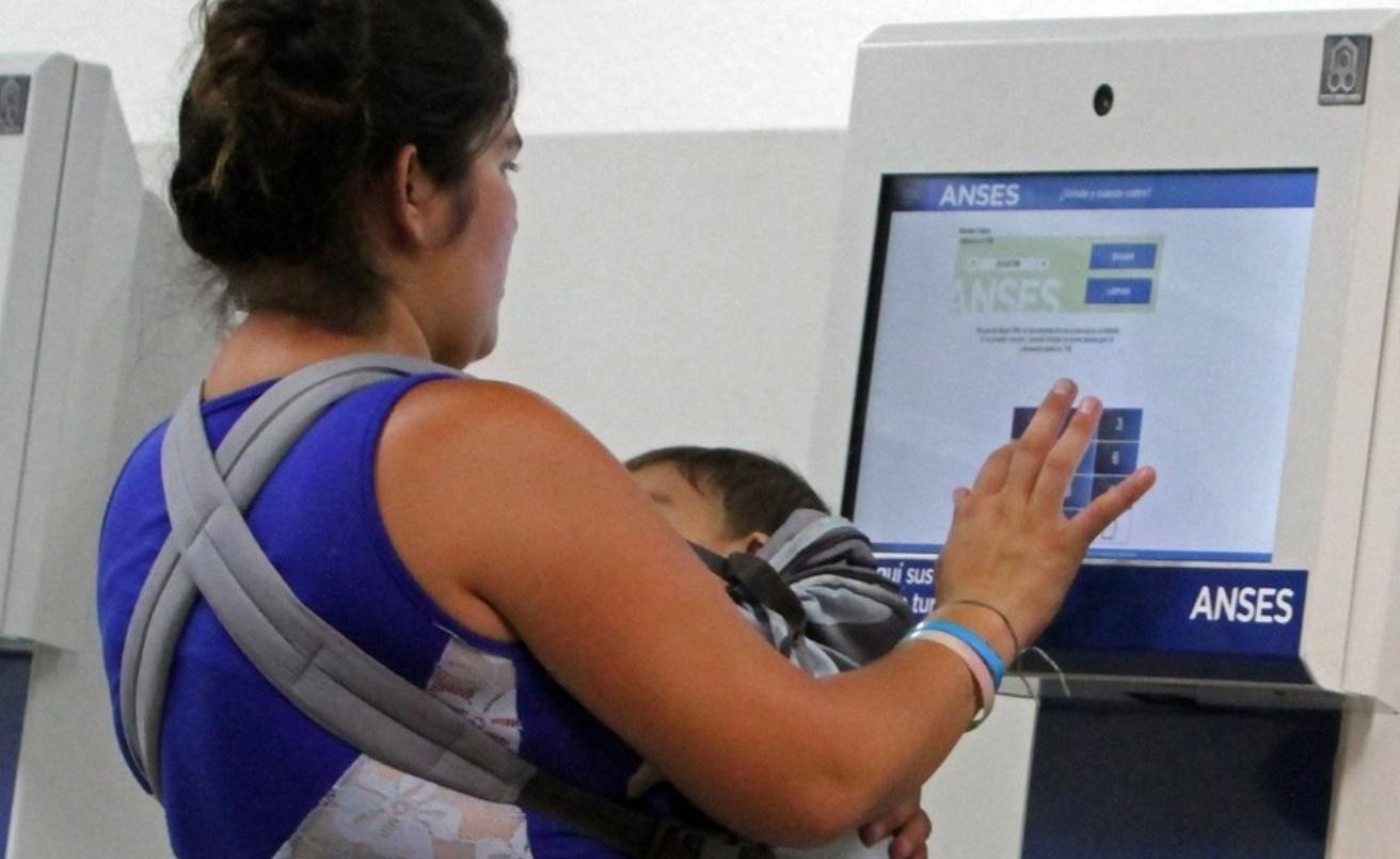 Desde el sábado, la AUH aumenta 10,74 por ciento | Actualidad