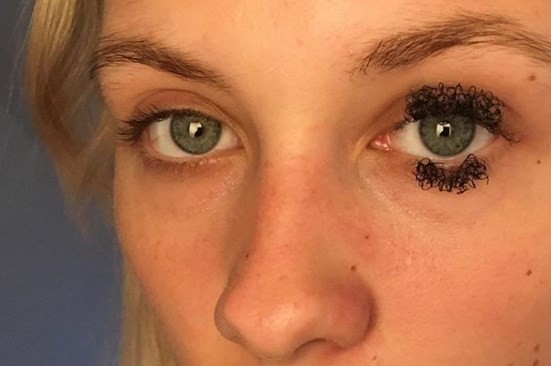 La extraña moda de las pestañas con rulos que impactó en Instagram | Curiosidades