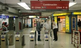 Levantan molinetes en el subte B | Actualidad