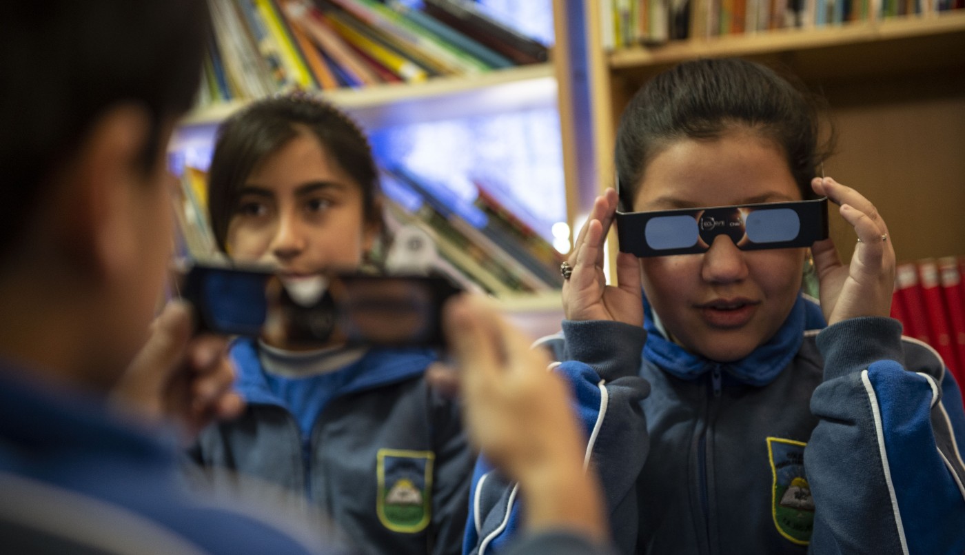 Cuatro personas fueron atendidas por mirar el eclipse sin protección | Actualidad