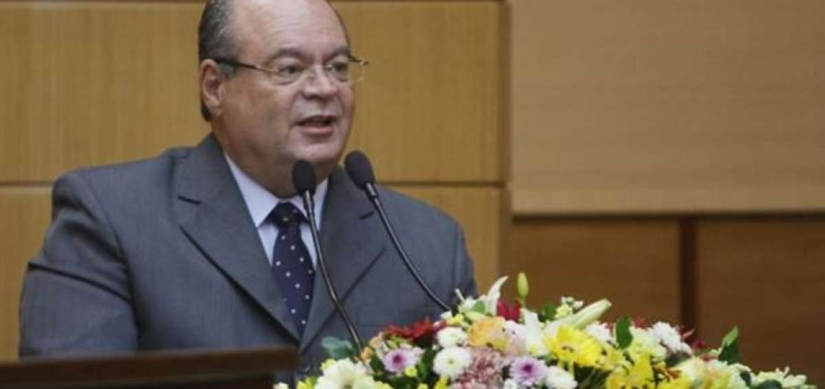 Videos: el momento en el que un empresario brasileño se quita la vida en un acto oficial | Internacionales