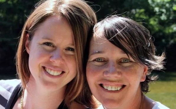 Una mujer dejó a su novia, se fugó con sus hijos y el donante de esperma | Curiosidades