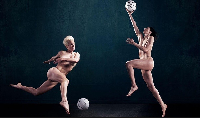 Campeona de fútbol de Estados Unidos y su novia posan desnudas para una tradicional revista | Deportes