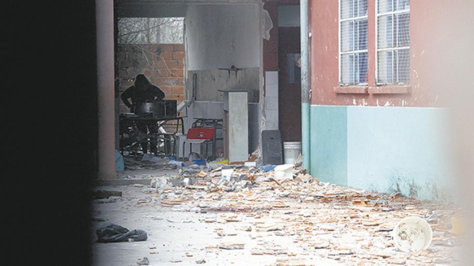 A un año de la explosión en la escuela de Moreno, marchan para recordar a las dos víctimas | Actualidad