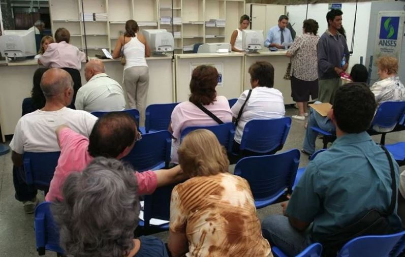 Desbarataron una banda que le robaba a jubiladas | Actualidad