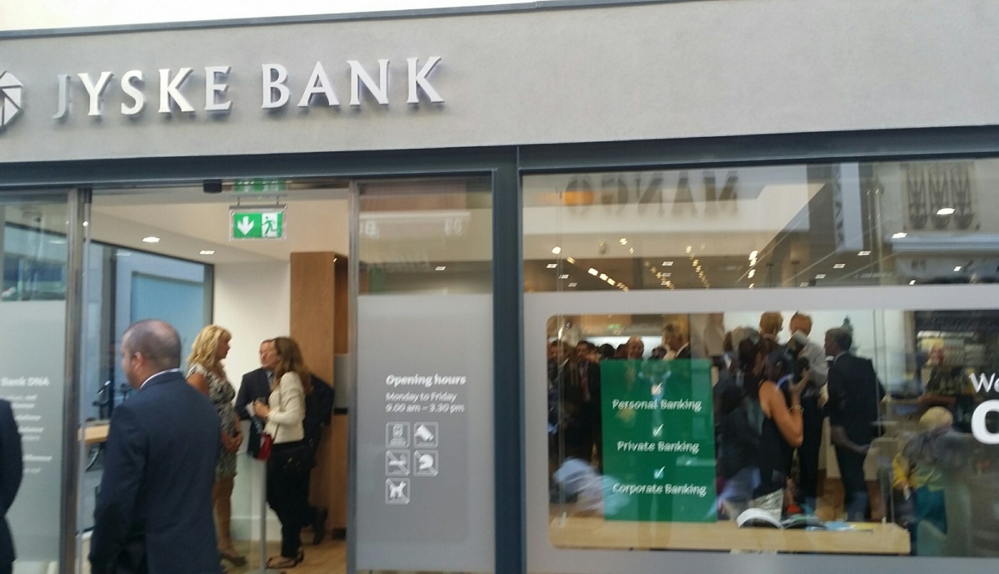 Banco en Dinamarca pagará a millonarios intereses negativos por sus depósitos | Internacionales