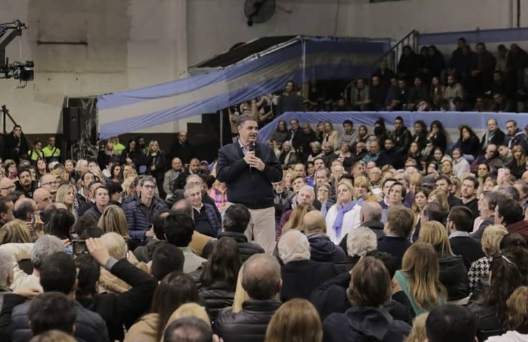 Jorge Macri otorga un bono de 12 mil pesos a empleados municipales de Vicente López | Política