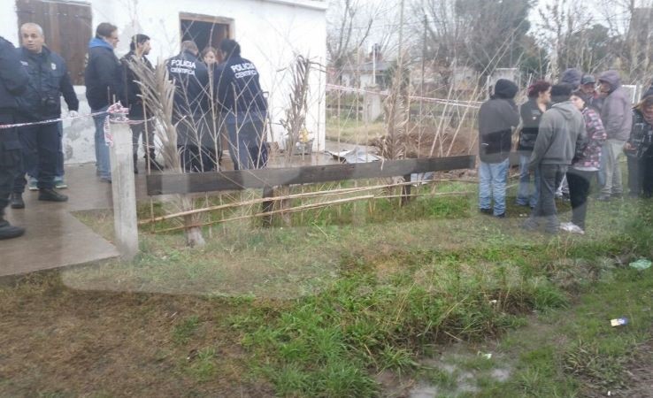 Hallaron un cadáver enterrado en el patio de una casa en Mar del Plata | Actualidad