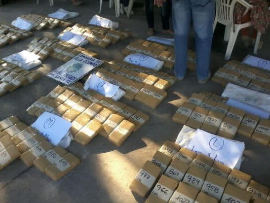 Una pareja fue detenida con 200 kilos de marihuana en su camioneta | Actualidad