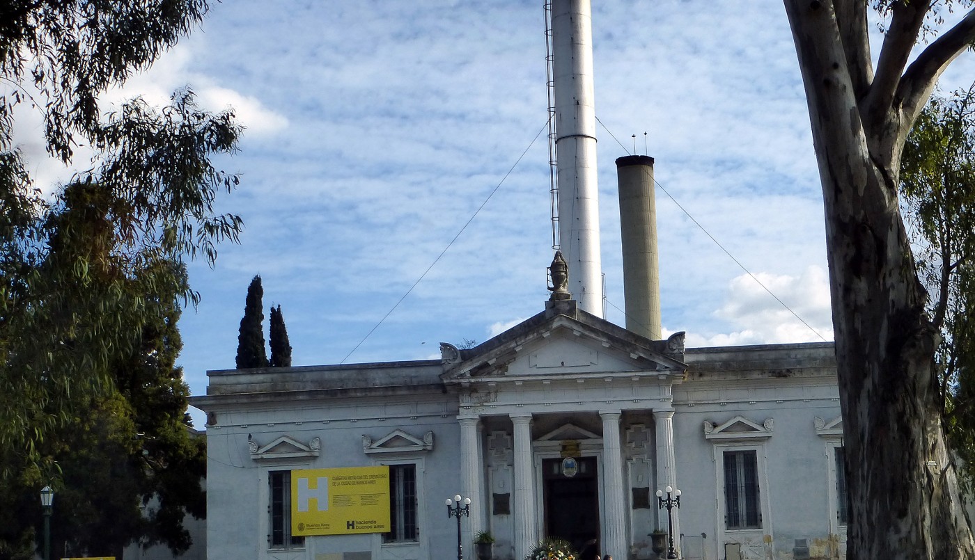 Ordenaron cremar un cuerpo con cuatro brazos | Actualidad