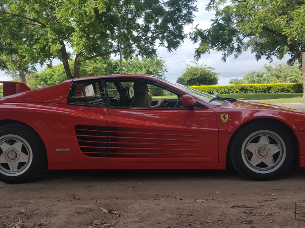 Video: iban filmando una ferrari por la ruta y volcaron | Curiosidades
