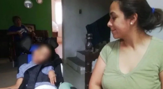 Un nene de 5 años mordió una pila y quedó con parálisis cerebral | Internacionales