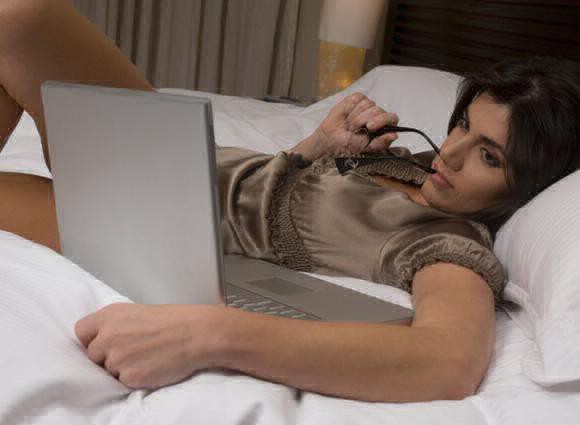 Las mujeres ya miran más porno que los hombres | Actualidad