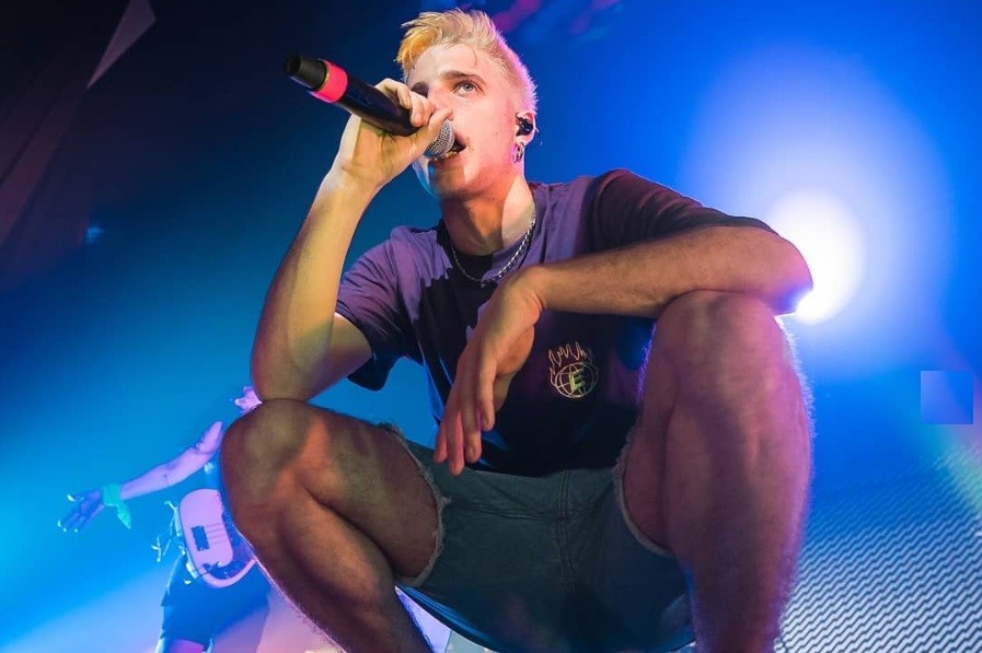 Tras agotar dos funciones en Capital, el rapero Wos lleva su "Caravana" a una gira nacional | Espectáculos