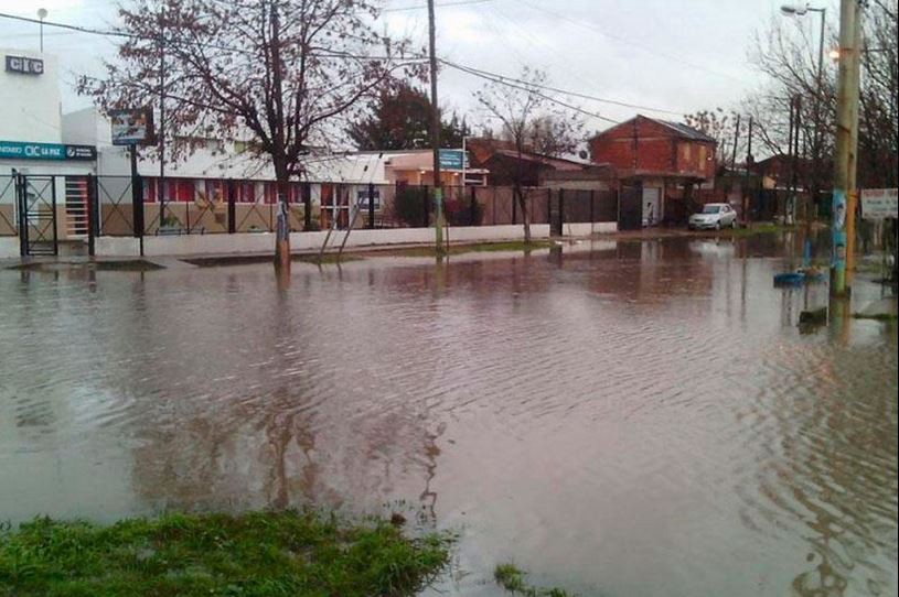 Apareció un anciano muerto en un arroyo de Quilmes, víctima fatal del temporal | Actualidad