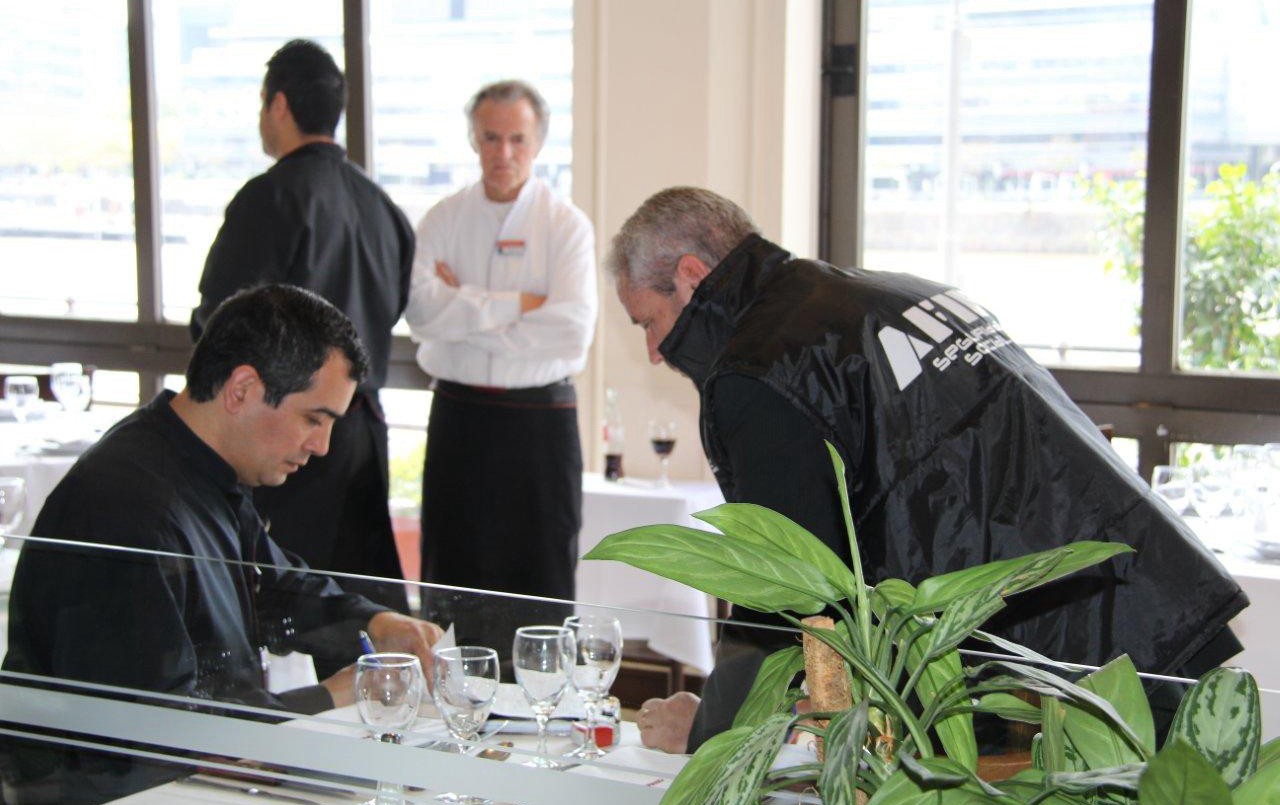 AFIP allanó famosa cadena de restaurantes por evasión y trabajo en negro | Actualidad