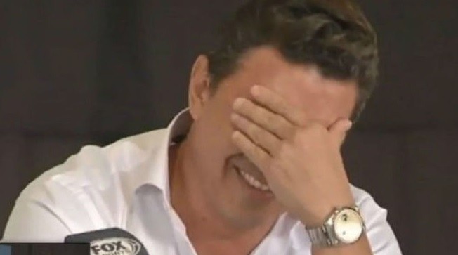 La emoción de Gallardo al inaugurar una biblioteca en la escuela primaria donde estudió | Deportes