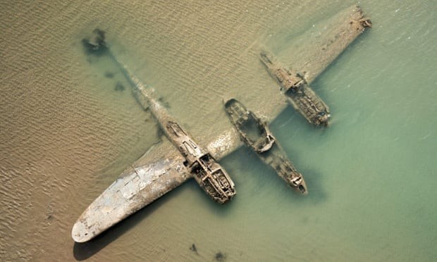 El avión de la Segunda Guerra Mundial que emergió del mar frente a la costa de Gales | Internacionales