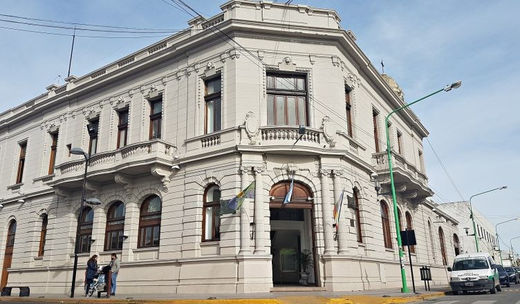 Quiénes son los muinicipales que cobrarán un "super bono" de fin de año de $ 32.000 | Política