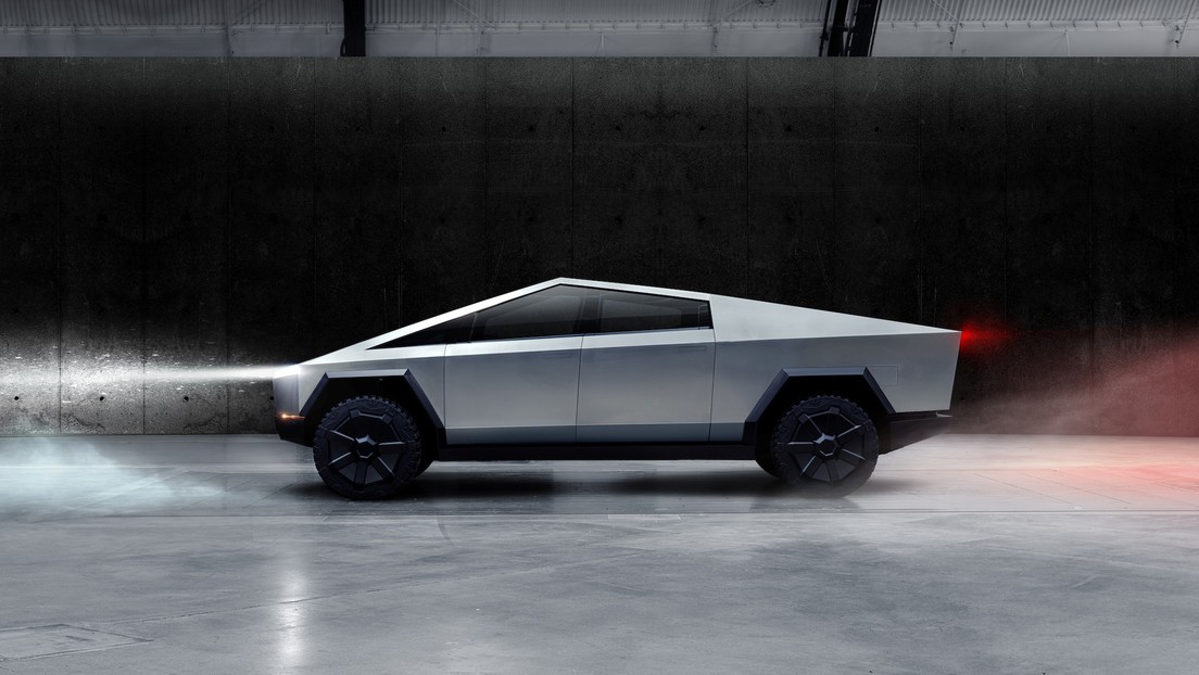 Lego se burla de la nueva Cybertruck de Tesla | Redes