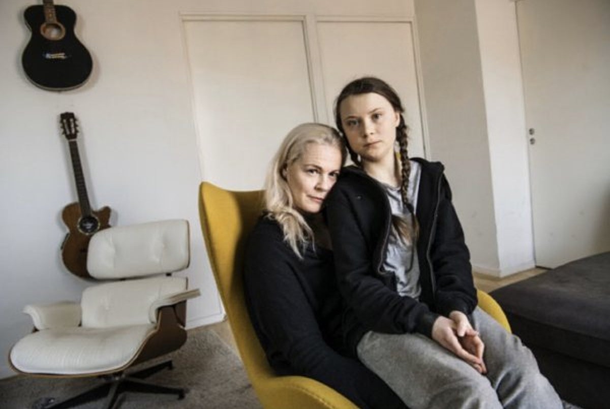 Polémica por una foto de Greta Thunberg en un sillón de cuero animal de 6.000 euros | Internacionales