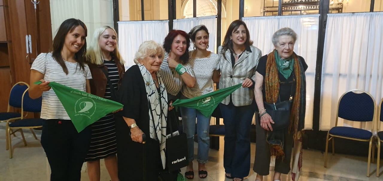 Legisladoras preparan un proyecto de ley para legalizar el aborto en la Ciudad | Política