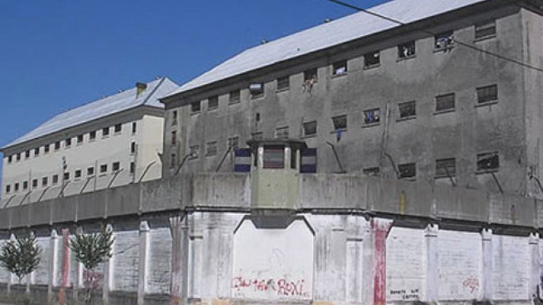 Un preso de la cárcel de Devoto reclama 95 mil pesos por "despido sin causa" | Actualidad